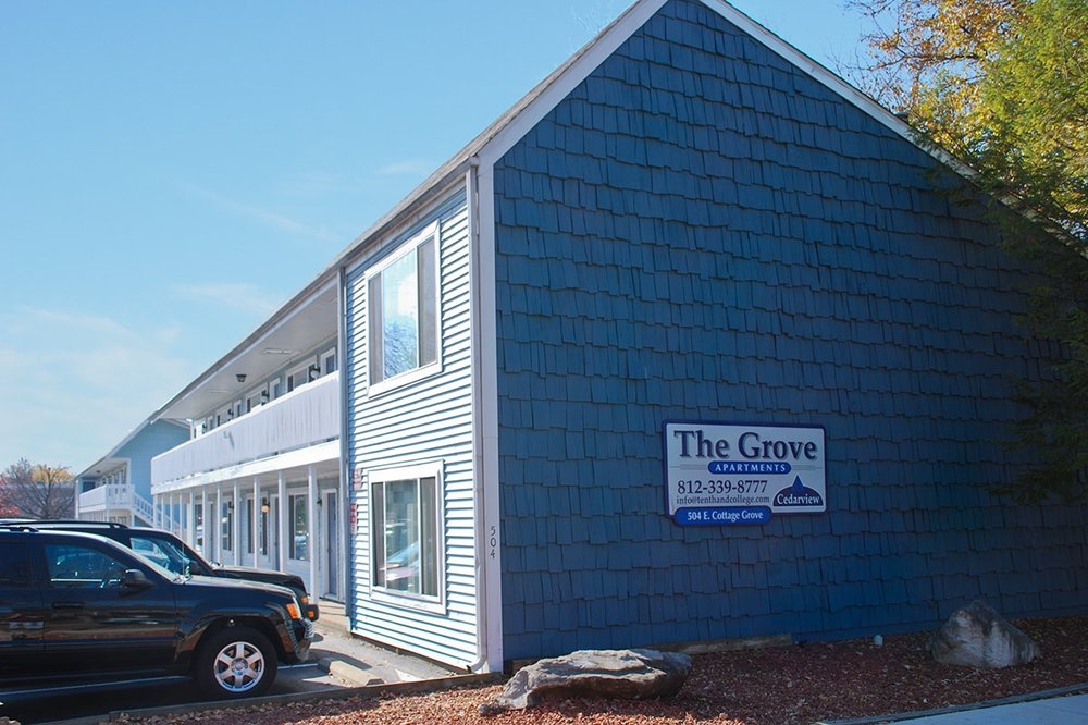 The Grove in Bloomington, IN - Foto de edificio