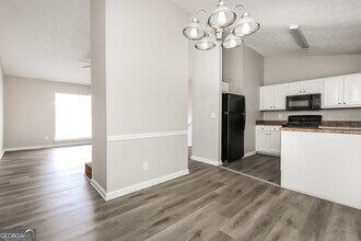 8304 Beechwood Trce in Riverdale, GA - Building Photo - Building Photo