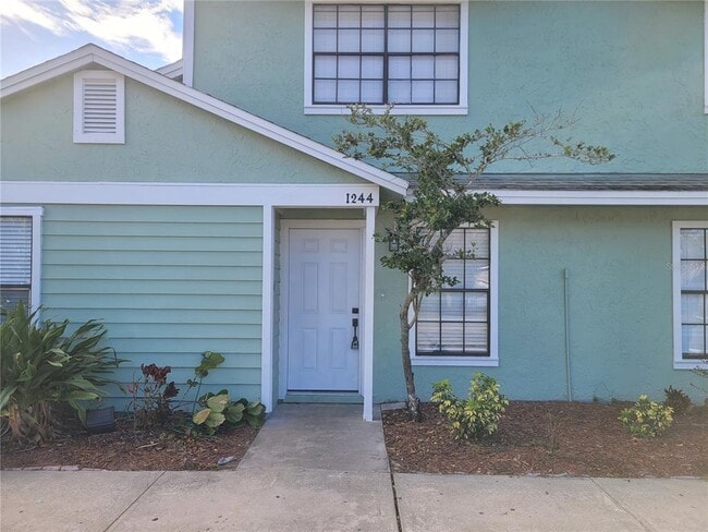 1236 Dovehill Dr in Apopka, FL - Building Photo - Building Photo