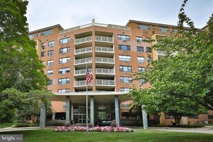 7900 Old York Rd, Unit 510B in Elkins Park, PA - Building Photo