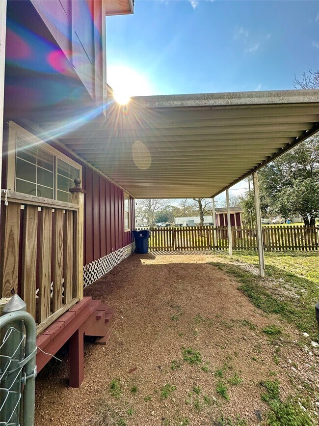 5506 David St in Dickinson, TX - Building Photo - Building Photo