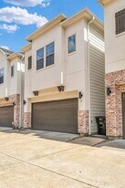806 Thornton Rd in Houston, TX - Building Photo