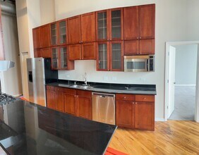 758 N Larrabee St in Chicago, IL - Building Photo - Building Photo