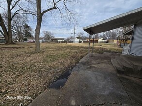 1665 Fenmore Dr in Florissant, MO - Building Photo - Building Photo