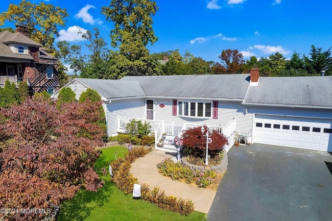 property at 351 Hollywood Ave