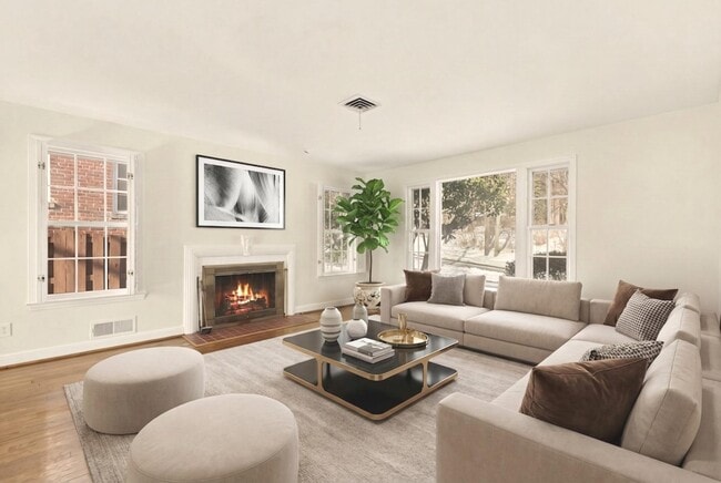 property at 2736 Stephenson Ln NW