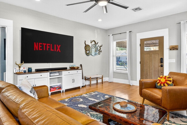 2705 N Poplar Ave in Tampa, FL - Building Photo - Building Photo