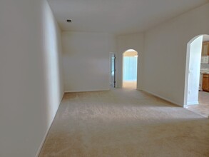 2387 Creekfront Dr in Green Cove Springs, FL - Building Photo - Building Photo