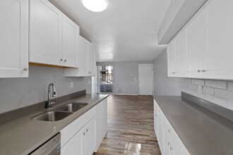 5570 E Hampton St in Tucson, AZ - Building Photo - Building Photo