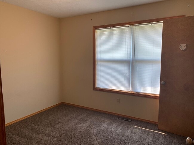 property at 3845 W Roxbury St