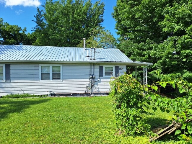 property at 440 W Outer Dr