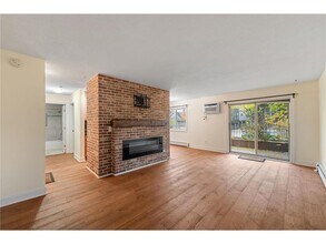 3540 Hennepin Ave in Minneapolis, MN - Building Photo - Building Photo