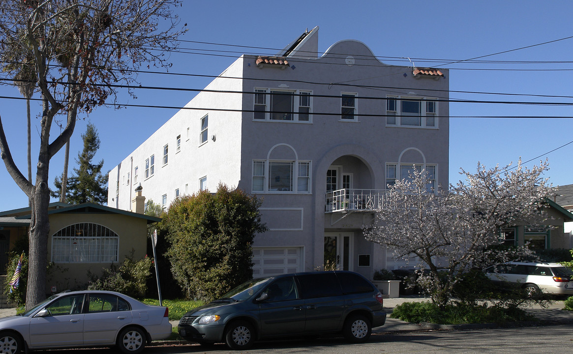 2424 Spaulding Ave in Berkeley, CA - Foto de edificio