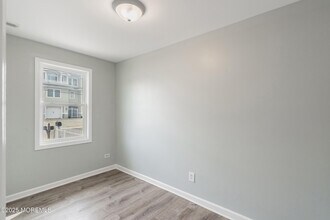 40 Bay Shore Dr in Toms River, NJ - Building Photo - Building Photo
