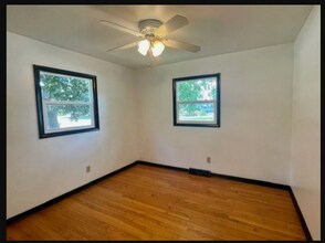 1873-1875 E Post Rd, Unit 1875 E Post Rd in Beloit, WI - Building Photo - Building Photo