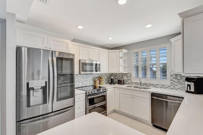 property at 205 Mainsail Cir