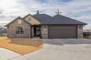 7811 86th St in Lubbock, TX - Building Photo