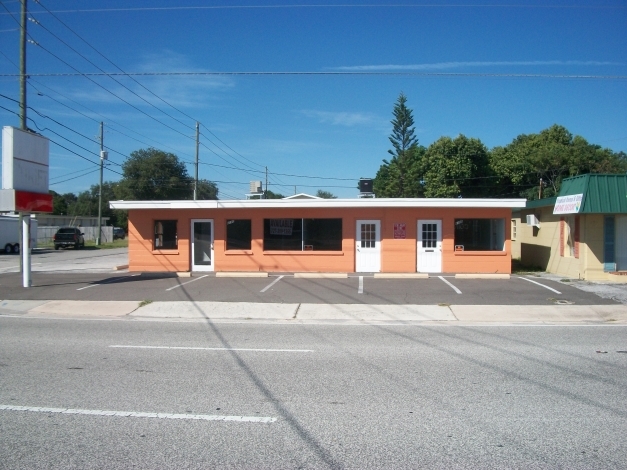 6100 Seminole Blvd in Seminole, FL - Building Photo