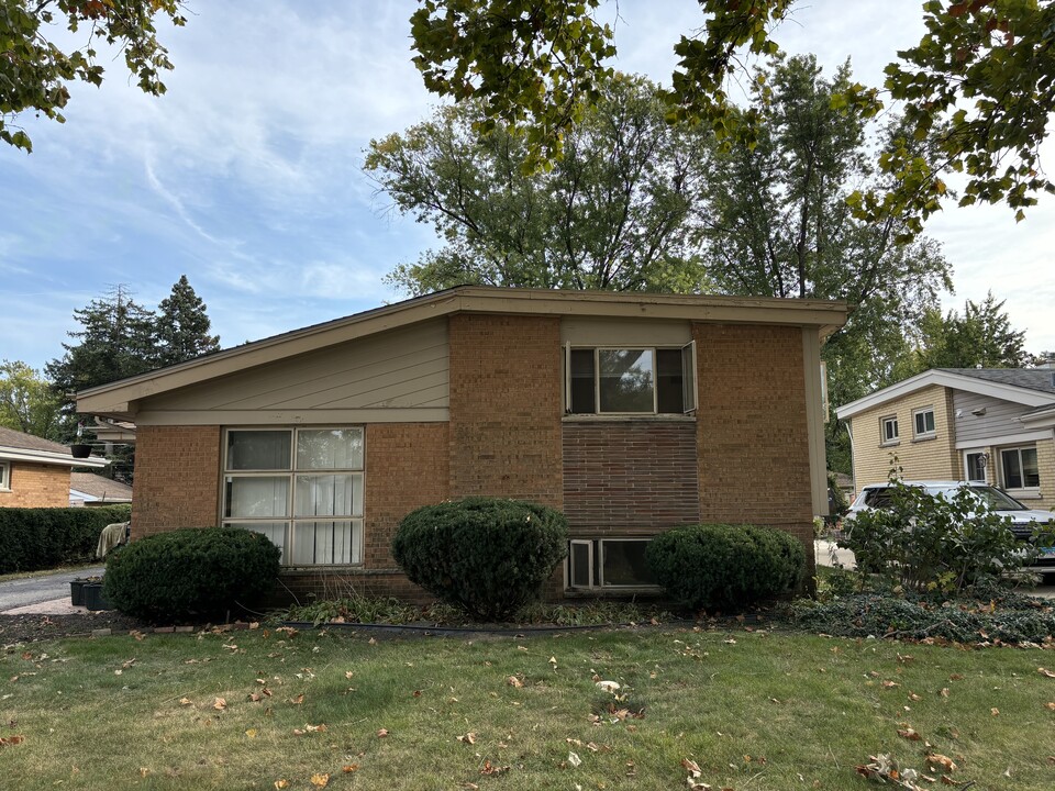 10923 Windsor Dr in Westchester, IL - Building Photo