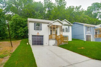 2600 Lyons St in Avondale, MO - Building Photo - Building Photo