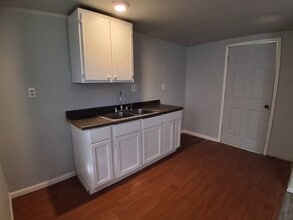 212 Edwards St in Danville, IL - Building Photo - Building Photo