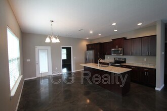 2857 Whispering Trails Dr in Winter Haven, FL - Building Photo - Building Photo