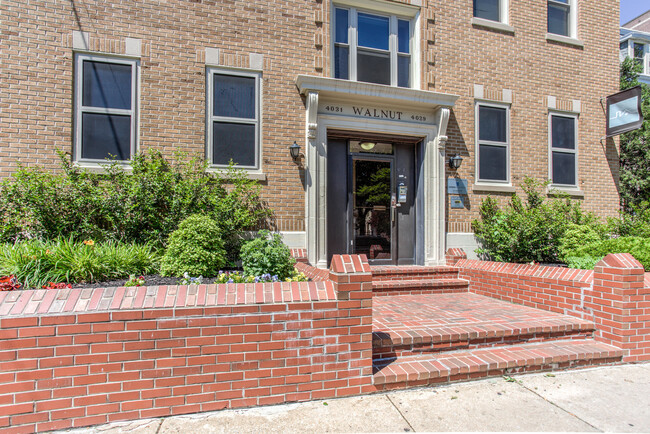 Campus Apartments in Philadelphia, PA - Foto de edificio - Building Photo