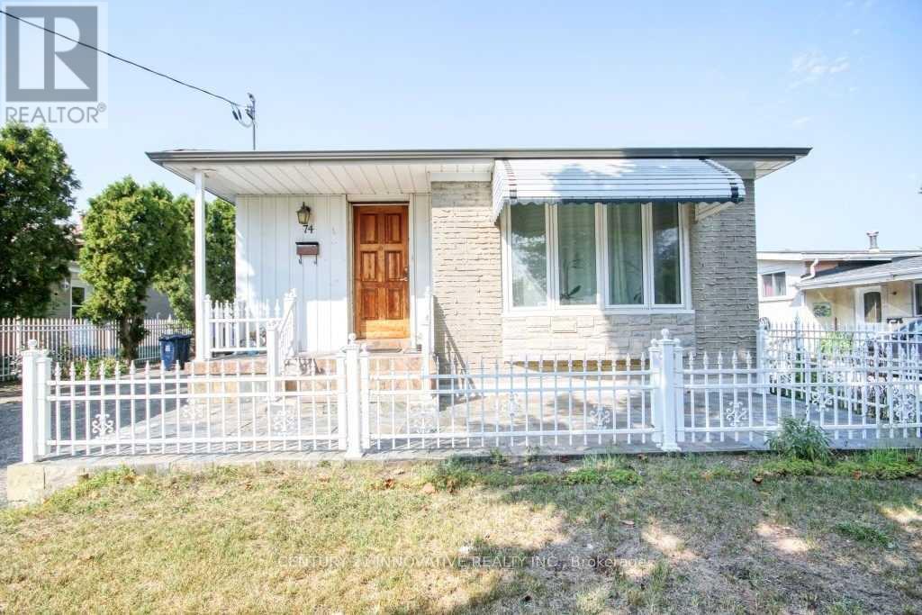 74 Fletcherdon Crescent in Toronto, ON - Building Photo