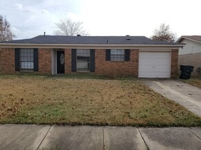 2124 Kirby Smith Dr in Bossier City, LA - Building Photo - Building Photo