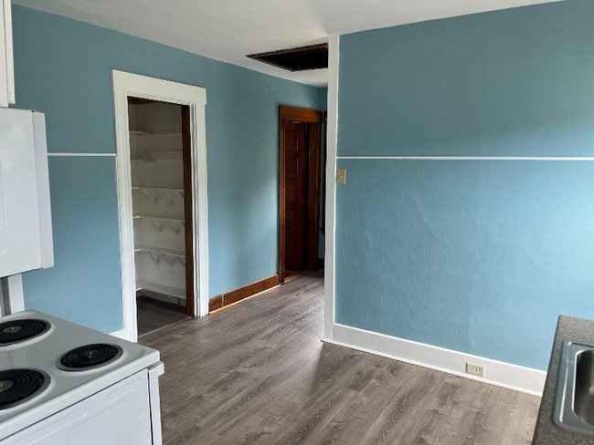 99 Putnam St in Bristol, CT - Building Photo - Building Photo