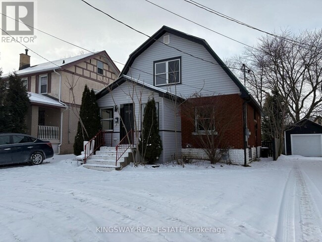 property at 5815 Dorchester Rd