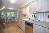 Greenview Manor Apartments in Spokane, WA - Building Photo - Building Photo