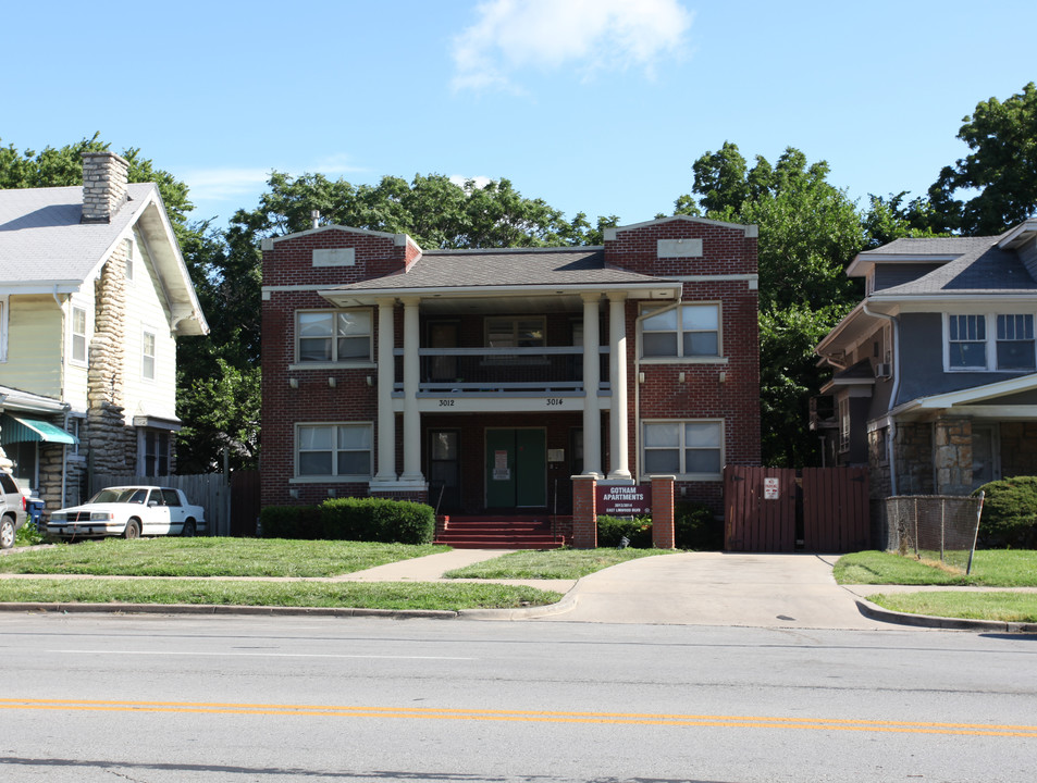 Gothem Apartments in Kansas City, MO - Building Photo