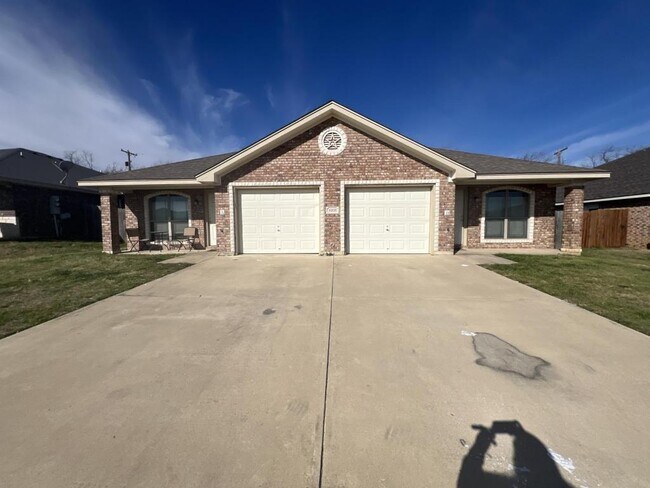 property at 4205 Cambridge Dr