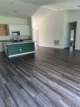 2142 SW 2nd Ct in Cape Coral, FL - Foto de edificio - Building Photo