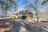 108 Horseshoe Cir in Eatonton, GA - Foto de edificio - Building Photo