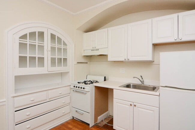 2149 N Fremont St, Unit A01W in Chicago, IL - Building Photo - Building Photo