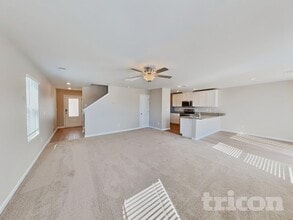 294 Coleshill Rd, Unit G in Angier, NC - Foto de edificio - Building Photo