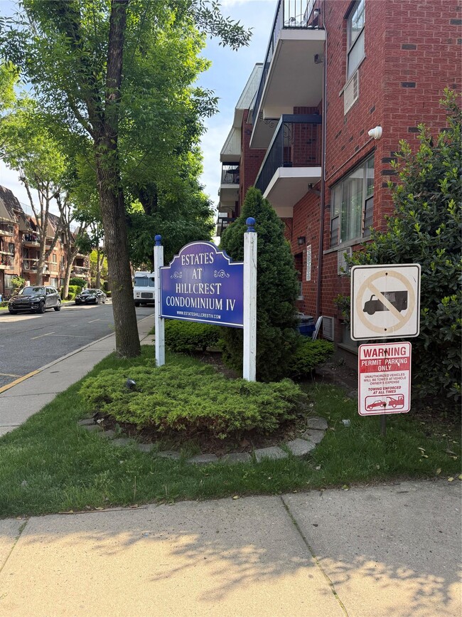 property at 71-12 Sutton Pl