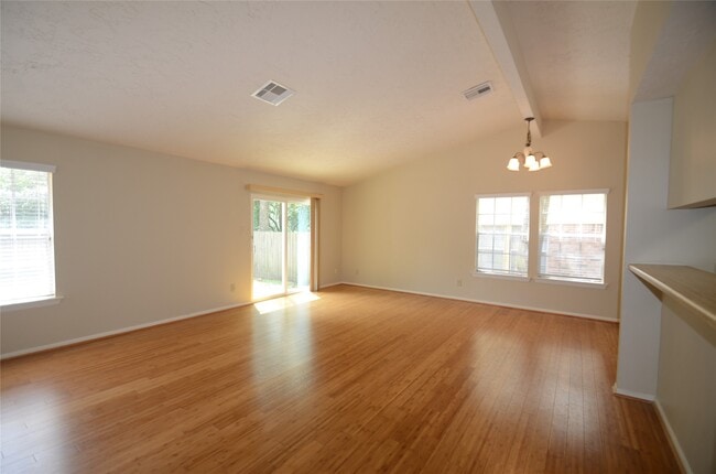 56 Fallshire Dr in Spring, TX - Building Photo - Building Photo