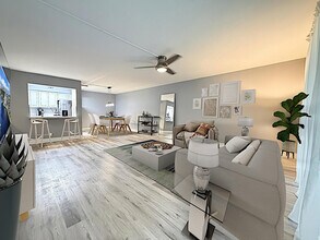 1301 River Reach Dr in Fort Lauderdale, FL - Building Photo - Building Photo