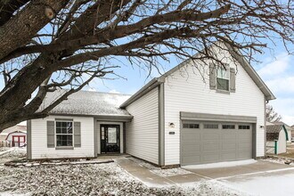 1120 Central Park Blvd N in Greenwood, IN - Building Photo - Building Photo