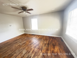 4918 Parker St in North Little Rock, AR - Foto de edificio - Building Photo