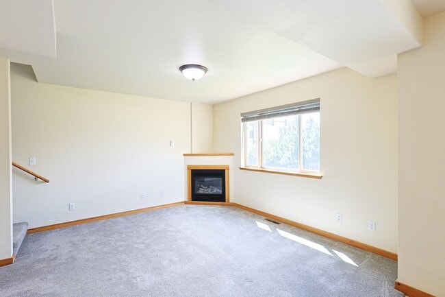 4056 Broadwater Ct in Bozeman, MT - Foto de edificio - Building Photo