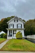 47 Grove St in Thomaston, CT - Building Photo