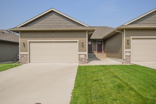 property at 1114 N Brennan Ct
