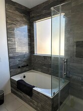 20914 Kirkland Woods Dr in Houston, TX - Building Photo - Building Photo