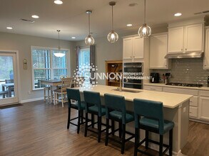 12140 McDowell Crossing Pl in Huntersville, NC - Building Photo - Building Photo