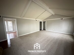 6879 Glenwick Dr in Memphis, TN - Building Photo - Building Photo