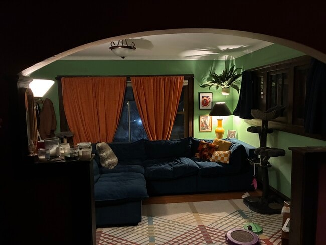 1678 Charles Ave, Unit #2 in St. Paul, MN - Building Photo - Building Photo